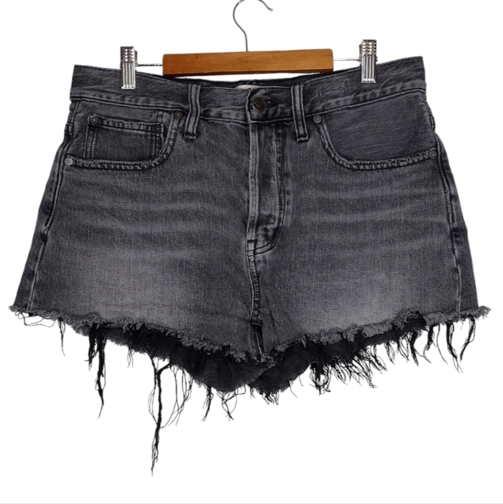 Madewell Women's Cut Off Distressed Cotton Relaxed Denim Jeans Shorts Size 28